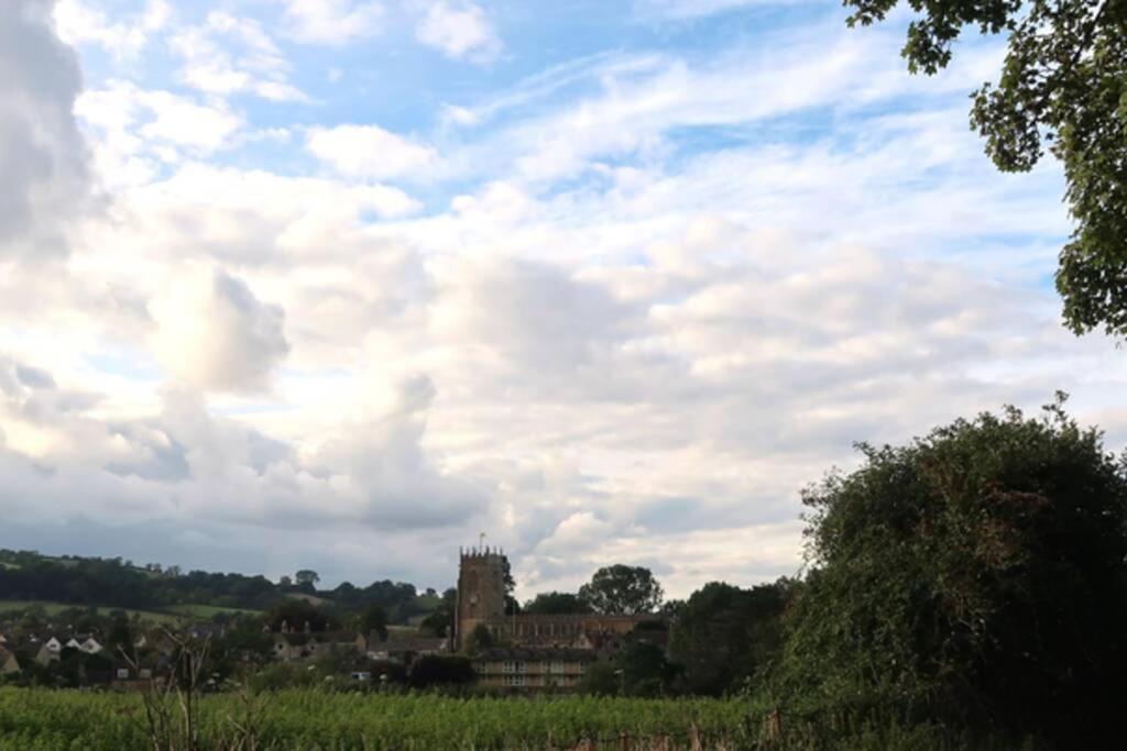 Peaceful Cottage In Heart Of Winchcombe Esterno foto